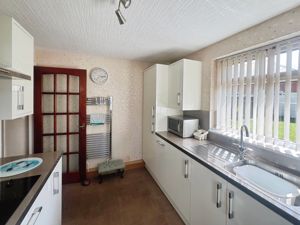 Kitchen- click for photo gallery